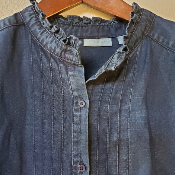 Hinge Women's Denim Look Button Up Top. Size XS - Picture 3 of 6
